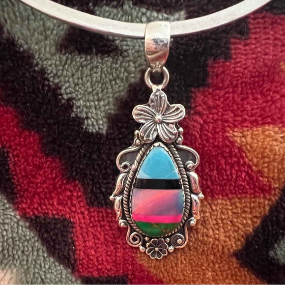 ❤️ Southwestern Stunning Aurora Opal Multi-Stone Inlay 925 Pendant 7.29gm - Picture 1 of 11
